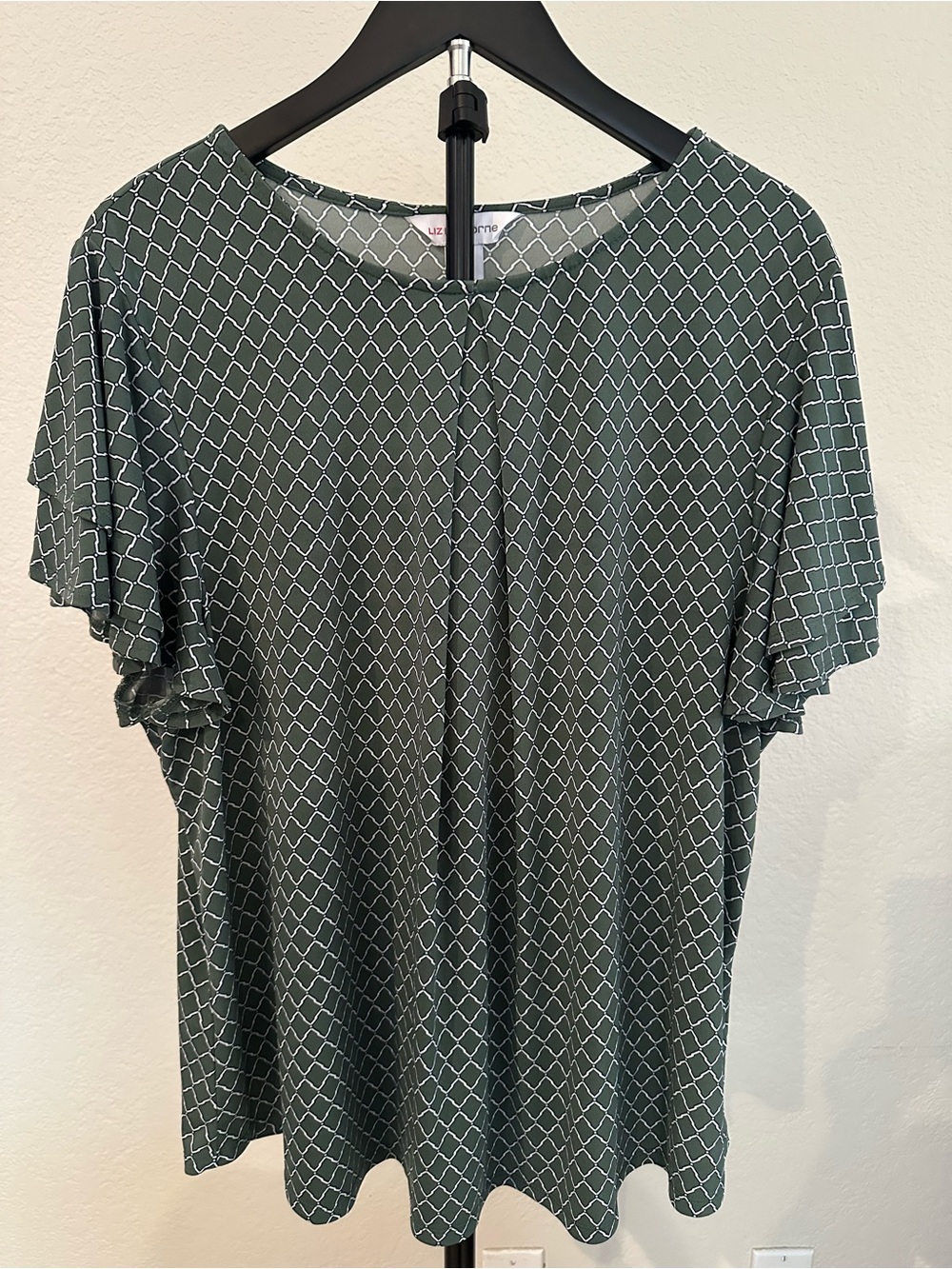 Liz Claiborne Dark Green Geometric Short Sleeve Top